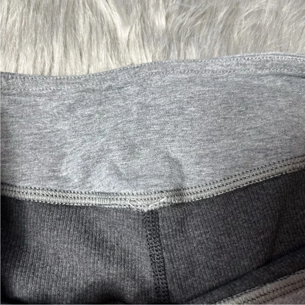 Lululemon Ribbed Gray Ruched Leggings Size 6